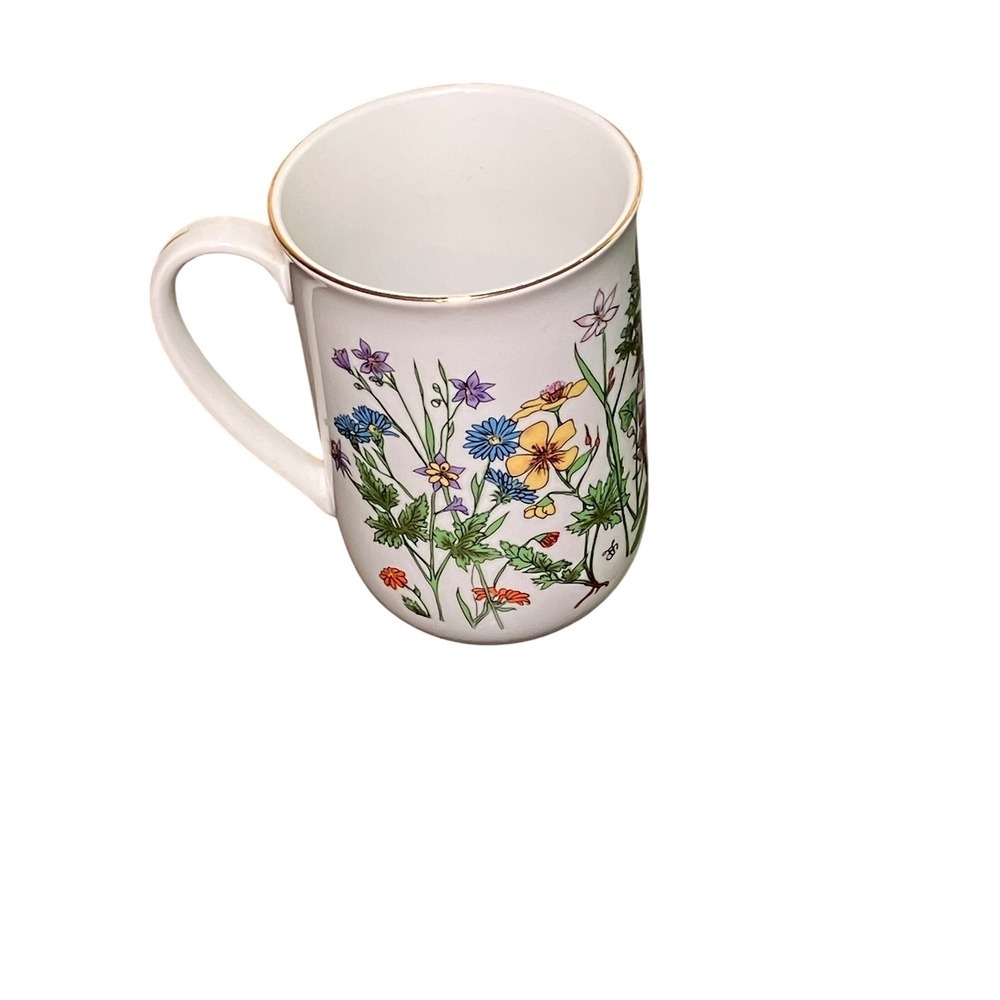 Washington Cathedral Wildflowers Mug 1986 Floral Gold Trim Vintage Porcelain